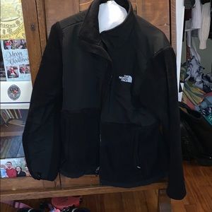 medium fleece north face jacket